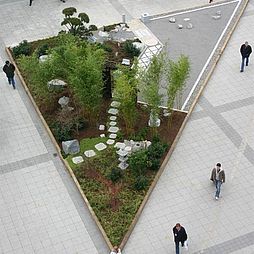 Japanische Gartengestaltung am Hauptbahnhof Hannover